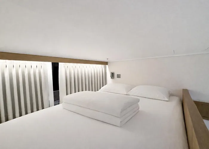 Hotel On *